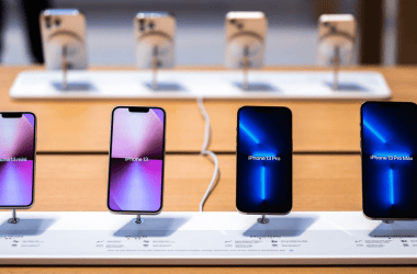 Apple 5G devices